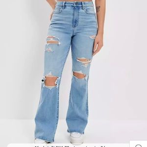 American Eagle Ne(x)t Level Ripped Curvy Super High-Waisted Flare Jean Size 0